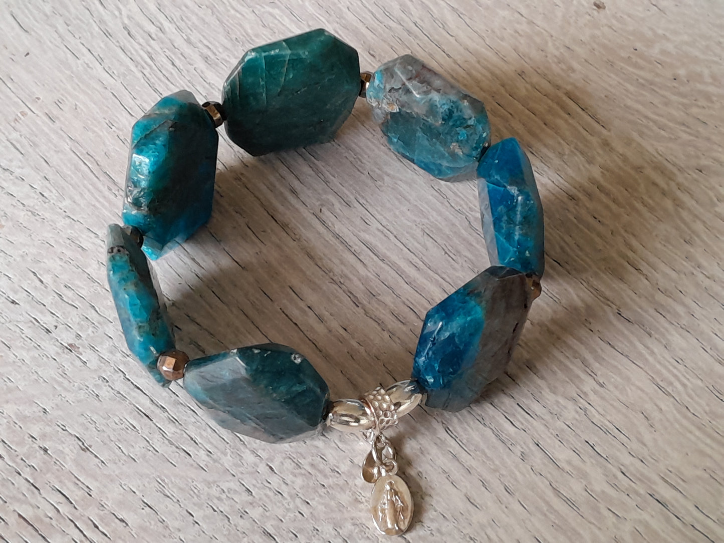 Apatite Bracelet with Large stones 925 sterling silver (16-17cm) (68)